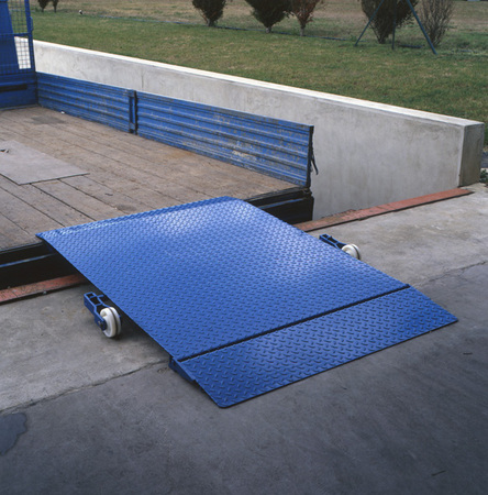 Pont en acier avec timons PM2515