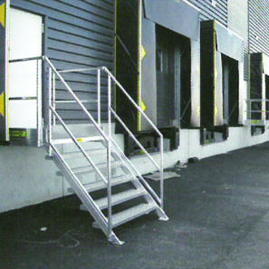 Escalier pour accès au quai
