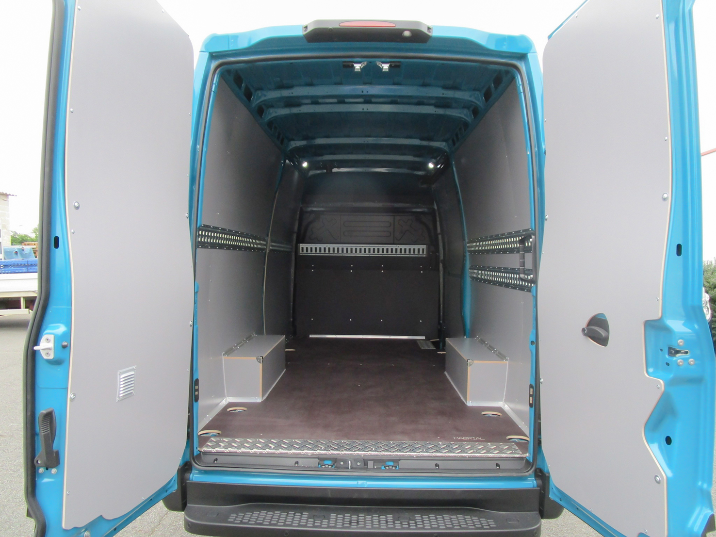 Kit habillage complet en peuplier gris - Iveco daily 16M3
