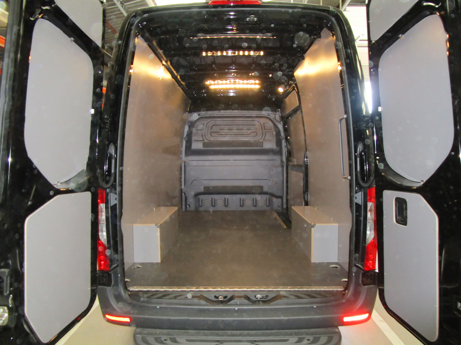 Kit habillage peuplier gris sans plancher Master XDD, Interstar (L3H2)