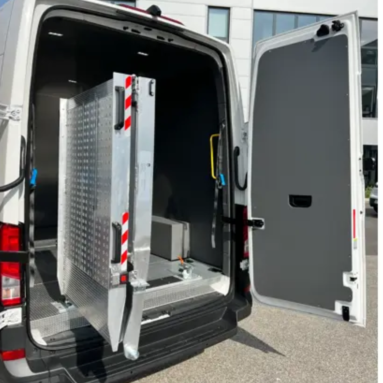 Rampe fixe repliable pivotante ( 2 parties ) 2800*800 430 kg